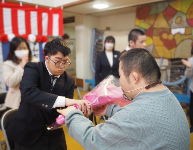 画像：光の園：令和７年度入所式