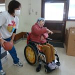 サムネイル：仲良く休憩タイム