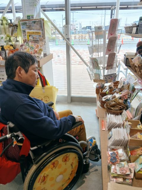 画像：YOT-TOKOに光の園の製品見てきました